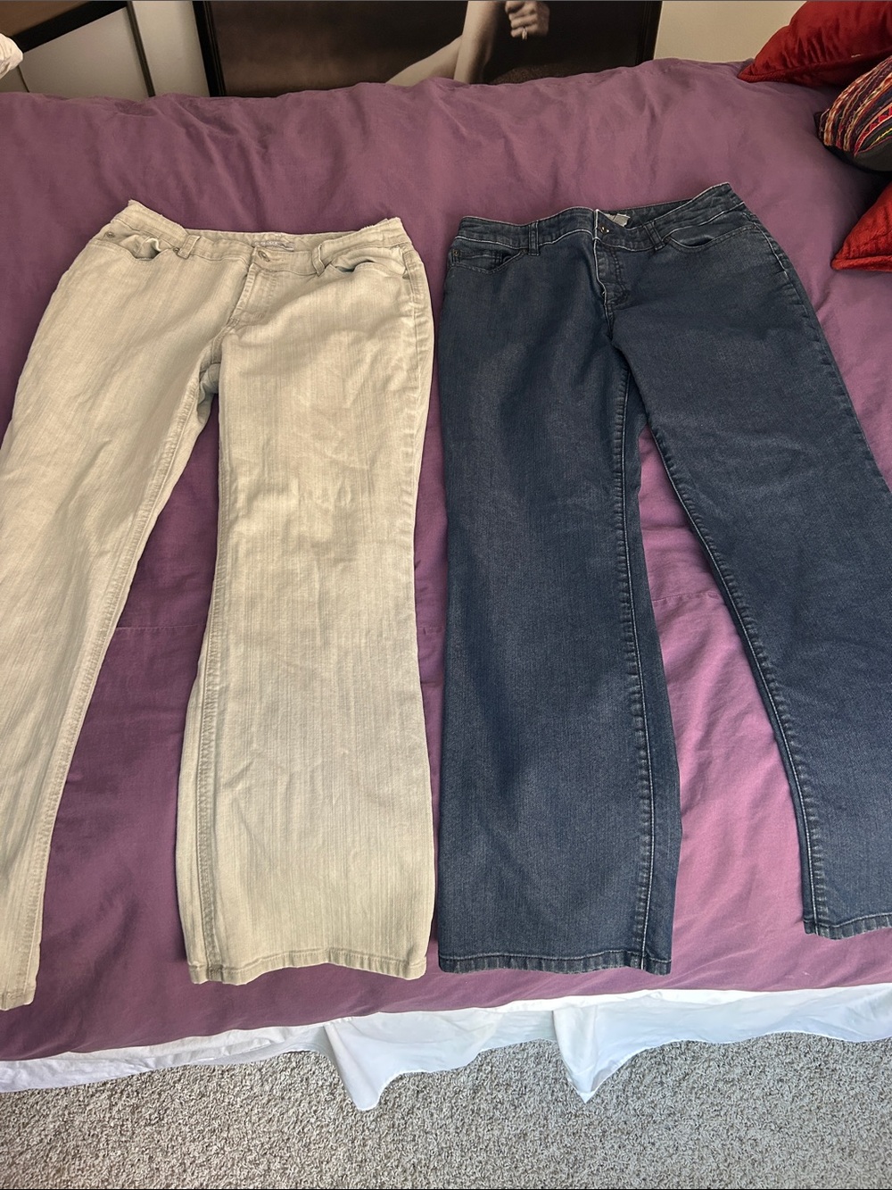 Chico’s Size 2 Reg Platinum Denim Jeans - Classic Straight Fit